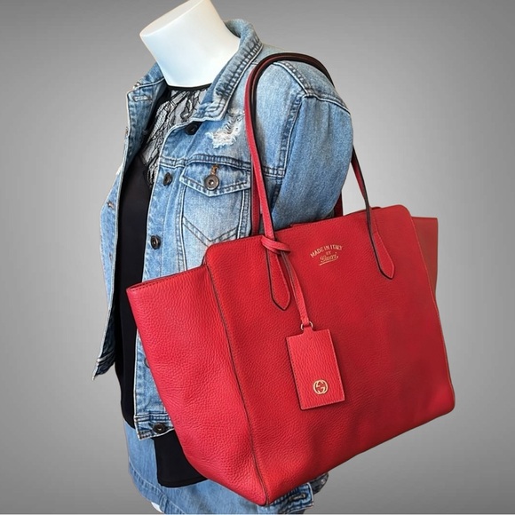 A285 - 💯 % authentic Gucci shoulder bag - Picture 2 of 16